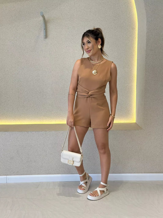 Macaquinho feminino Eloisa — Grassa Boutique